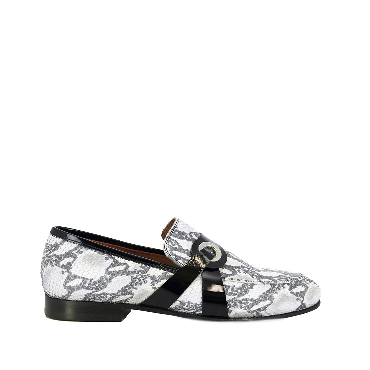 GS220101 - Black/White