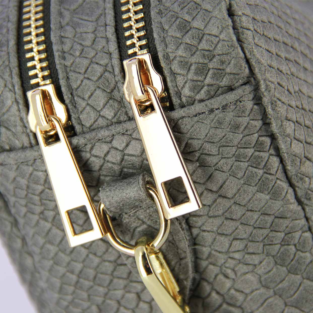 Savannah Crossbody Bag -Grey - Image 3
