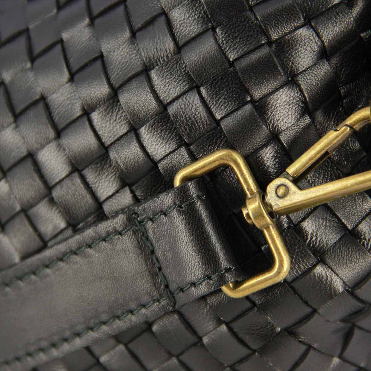 Weave Knot Shoulder Bag -Black - Image 4
