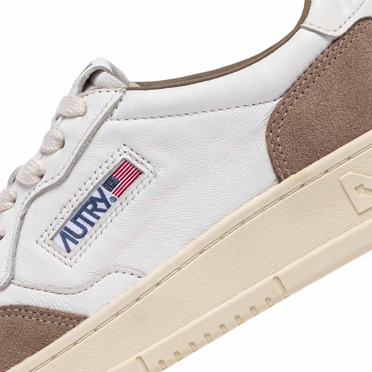Medalist Low Sneakers -White/Tobacco - Image 4