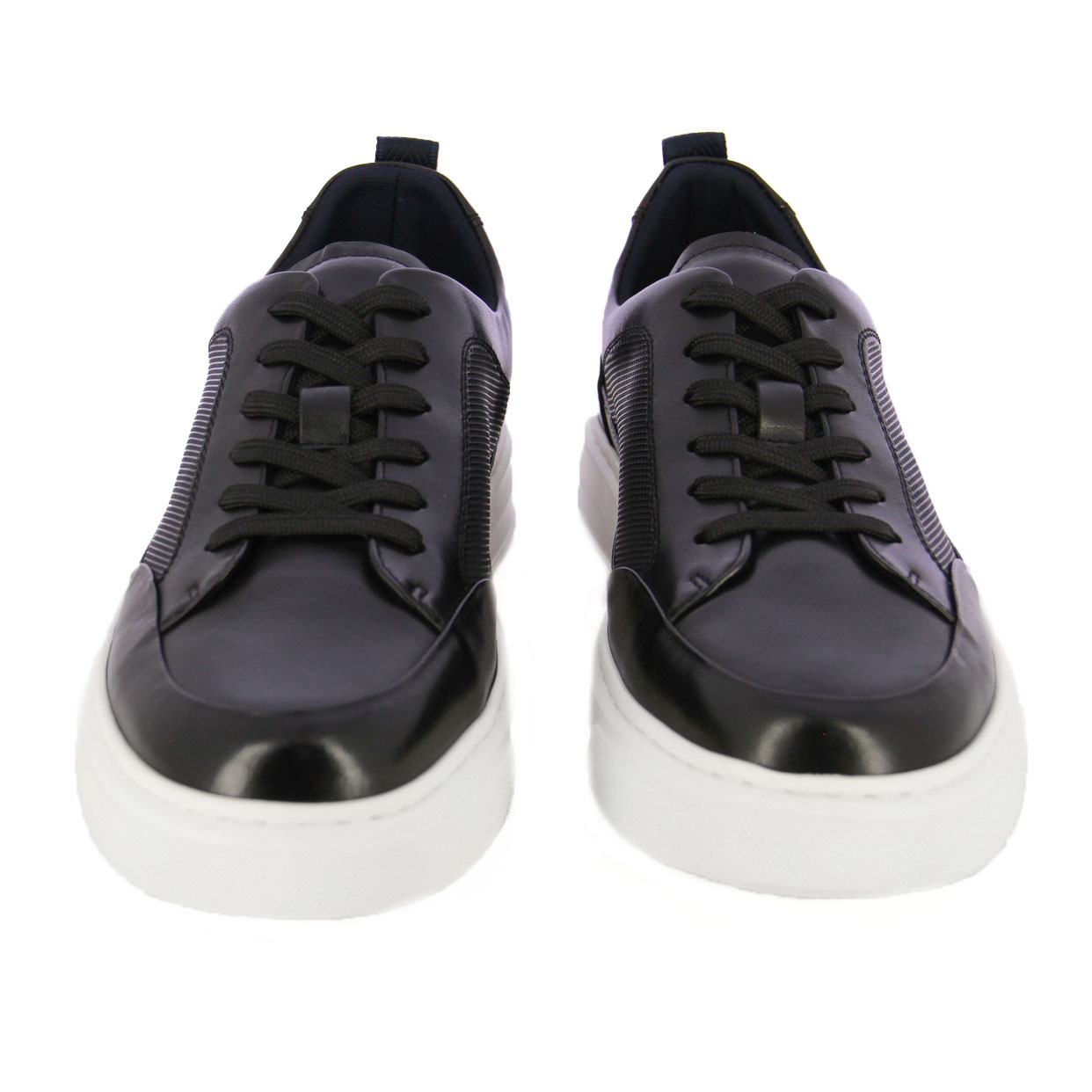 Refined Leather Low-Top Sneaker -Black - Image 3