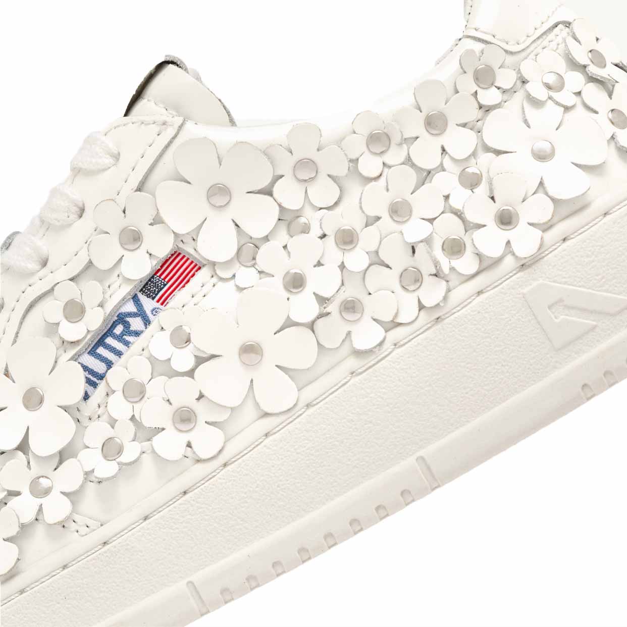 Medalist Low "Blooming" Sneakers -White - Image 4