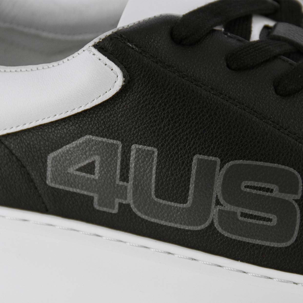 Logo Sneakers -Black - Image 4