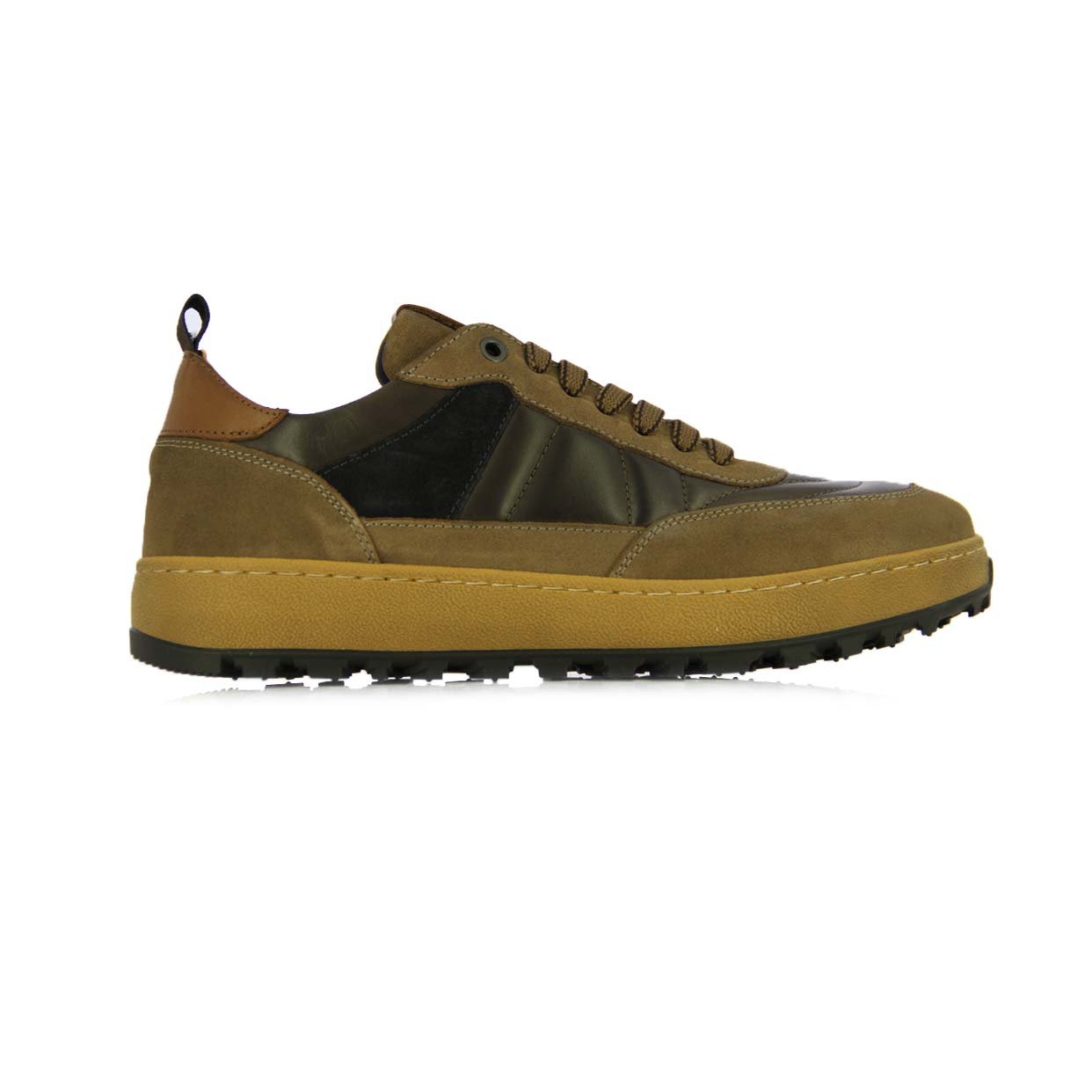 Suede Low-Top Sneakers -Tabacco