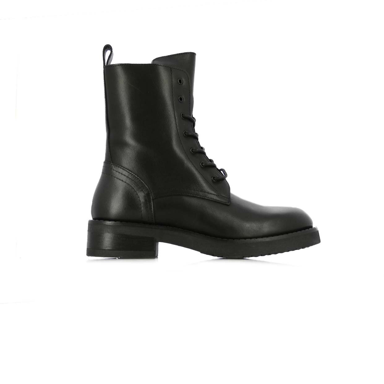 Sleek Vanguard Lace‑Up Boot -Black